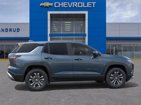 New 2027 Chevrolet Equinox LT w/ LPO, Floor Liner Package AWD/4WD image 29