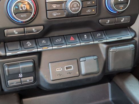 Used 2021 Chevrolet Silverado 1500 RST AWD/4WD image 25