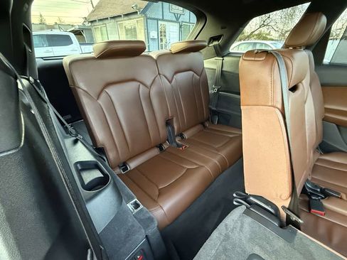 Used 2018 Audi Q7 3.0T Prestige w/ Prestige Package image 14