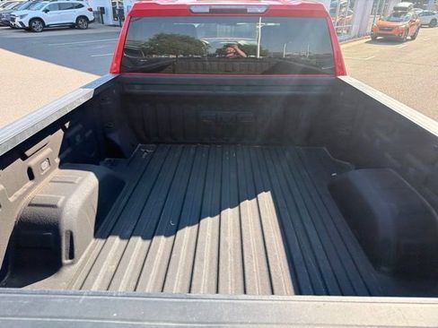 Used 2021 GMC Sierra 1500 SLT AWD/4WD image 5