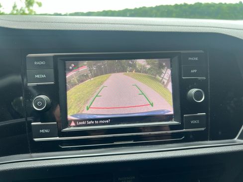 Used 2020 Volkswagen Jetta S w/ Driver Assistance Package FWD image 10