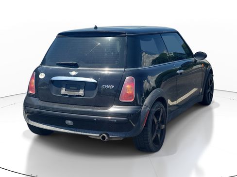 Used 2004 MINI Cooper Hardtop FWD image 8