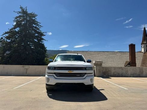 Used 2017 Chevrolet Silverado 1500 LTZ Z71 w/ LTZ Plus Package AWD/4WD image 5