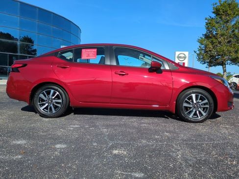 Used 2025 Nissan Versa SV w/ Trunk Package image 3