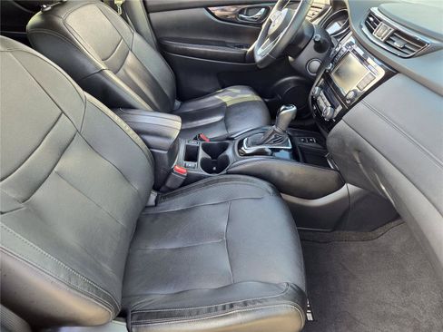 Used 2019 Nissan Rogue SL w/ Premium Package FWD image 13