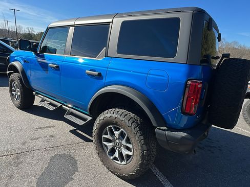 Used 2023 Ford Bronco Black Diamond image 10