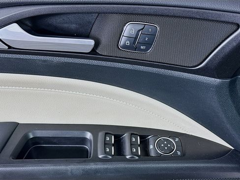 Used 2017 Ford Fusion Titanium FWD image 15