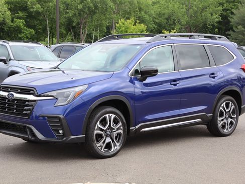 New 2026 Subaru Ascent Limited AWD/4WD image 2