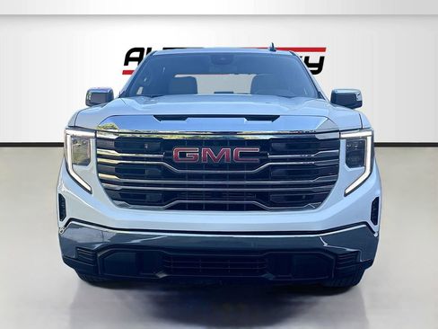 Used 2026 GMC Sierra 1500 SLE w/ LPO, GMC Protection Package RWD image 2
