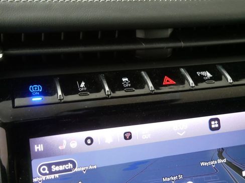 Used 2022 Jeep Grand Cherokee Limited 4xe image 32