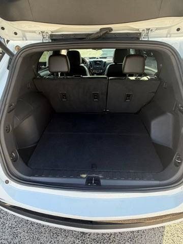 Used 2024 Chevrolet Equinox RS FWD image 9