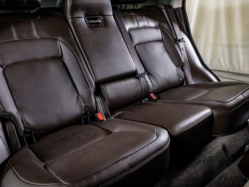 Used 2021 Land Rover Range Rover P525 Westminster Edition image 29