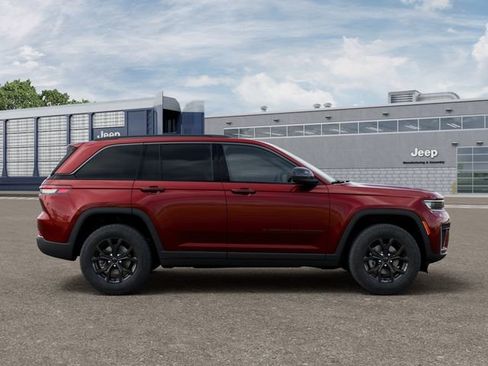 New 2026 Jeep Grand Cherokee Altitude image 21