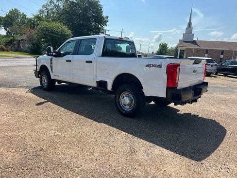 Used 2024 Ford F350 XL w/ XL Off-Road Package AWD/4WD image 4