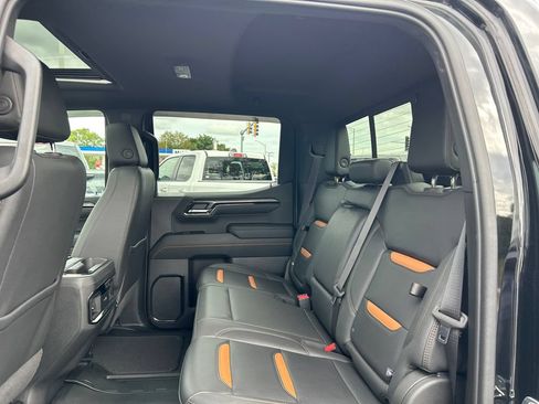Certified 2023 GMC Sierra 1500 AT4 w/ AT4 Preferred Package AWD/4WD image 37