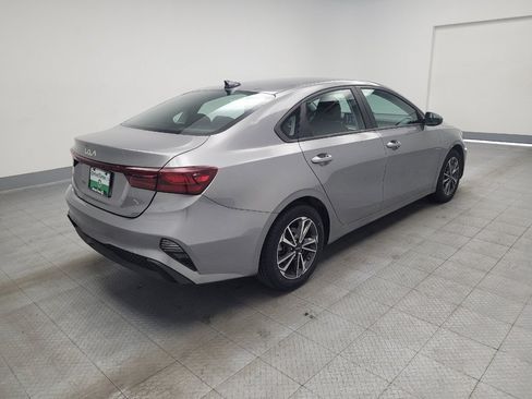 Used 2022 Kia Forte LXS image 9