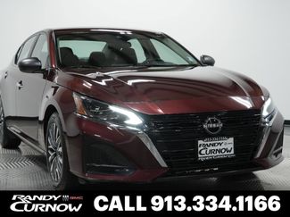 Used 2024 Nissan Altima 2.5 SV video 1