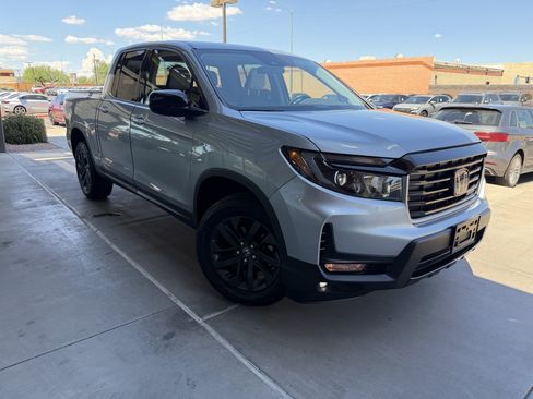 Used 2023 Honda Ridgeline Sport image 6