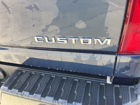 Used 2023 Chevrolet Silverado 2500 Custom w/ Custom Convenience Package image 6