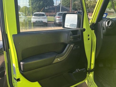 Used 2016 Jeep Wrangler Unlimited Sport w/ Quick Order Package 23S AWD/4WD image 3