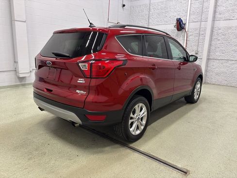 Used 2019 Ford Escape SEL AWD/4WD image 4