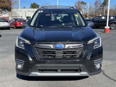 Used 2023 Subaru Forester Touring image 8