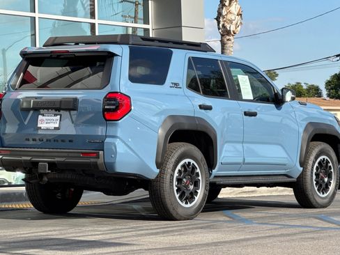 Used 2025 Toyota 4Runner TRD Off-Road image 5