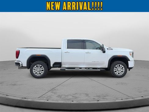 Used 2022 GMC Sierra 2500 Denali AWD/4WD image 3