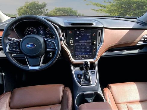 Used 2023 Subaru Outback Touring AWD/4WD image 7