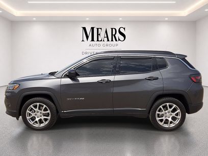 Used 2023 Jeep Compass Latitude w/ Sun and Sound Group