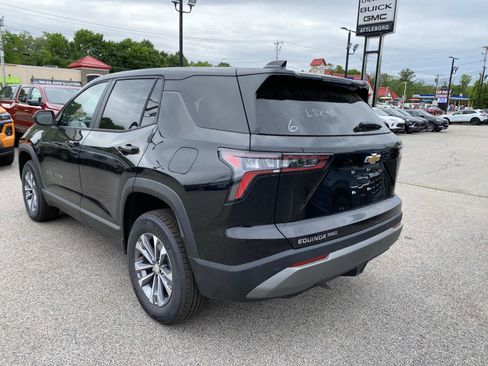 New 2026 Chevrolet Equinox LT w/ Convenience Package II AWD/4WD image 3