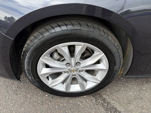 Used 2022 Chevrolet Malibu LT FWD image 10