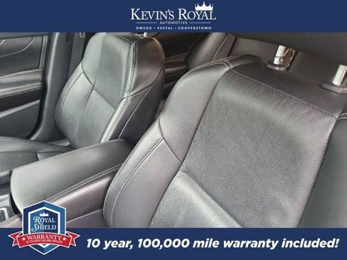 Used 2020 Nissan Maxima 3.5 SV w/ Floor Mat Group FWD image 10