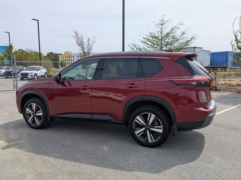Certified 2025 Nissan Rogue SL AWD/4WD image 6