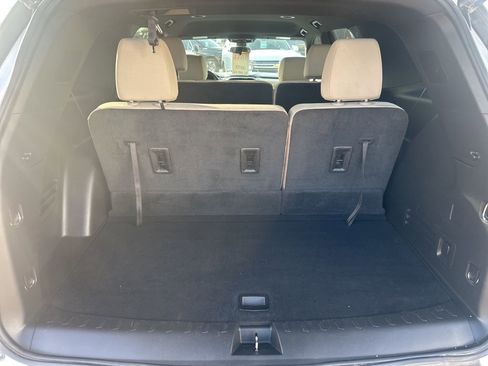 Used 2022 Chevrolet Traverse LS w/ Midnight/Sport Edition image 25