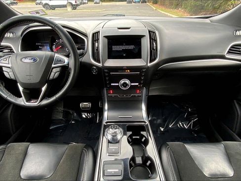 Used 2019 Ford Edge ST w/ Cold Weather Package image 14