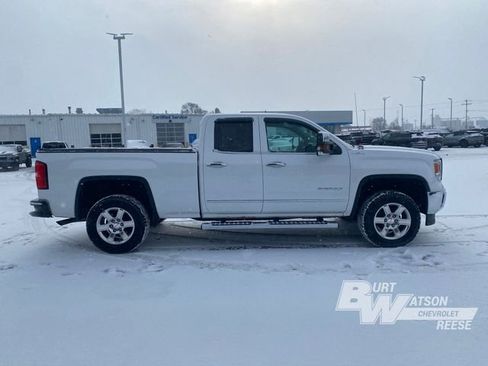 Used 2015 GMC Sierra 1500 SLT w/ Max Trailering Package image 8