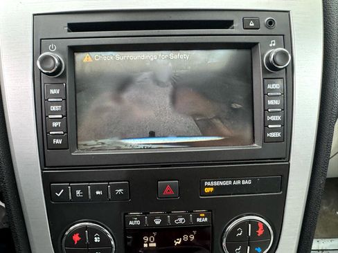 Used 2010 GMC Acadia SLT image 13