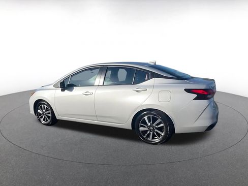 Used 2025 Nissan Versa SV FWD image 10
