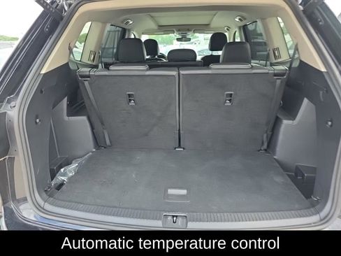 Used 2025 Volkswagen Atlas SE w/ Panoramic Sunroof Package AWD/4WD image 9