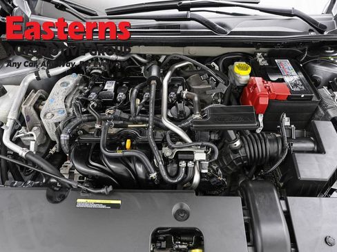 Used 2023 Nissan Sentra SR w/ SR Premium Package FWD image 7