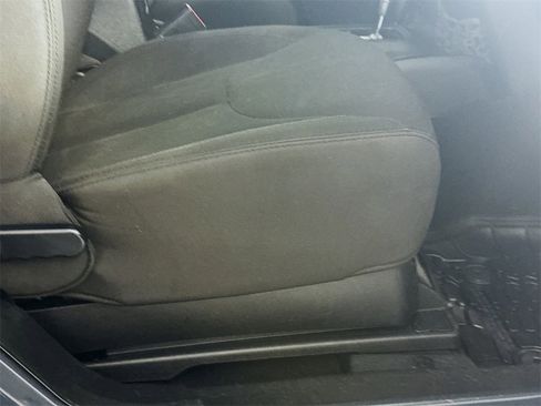 Used 2016 Jeep Wrangler Sport image 23