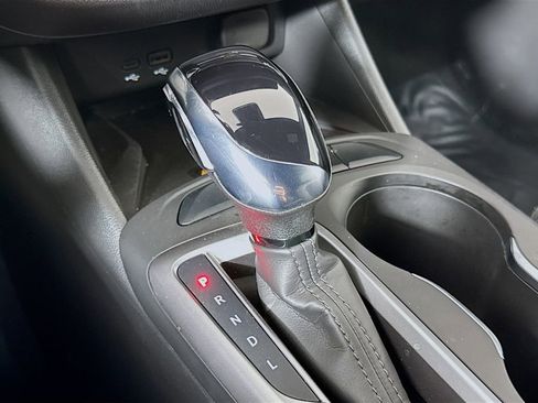 Used 2024 Buick Envista Preferred w/ Convenience II Package image 16