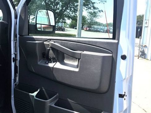 Used 2023 Chevrolet Express 2500 w/ Driver Convenience Package RWD image 14