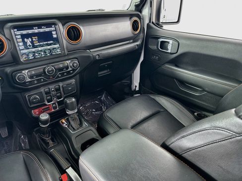 Used 2021 Jeep Gladiator Mojave AWD/4WD image 22