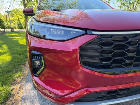 Used 2023 Ford Escape ST-Line Elite image 9