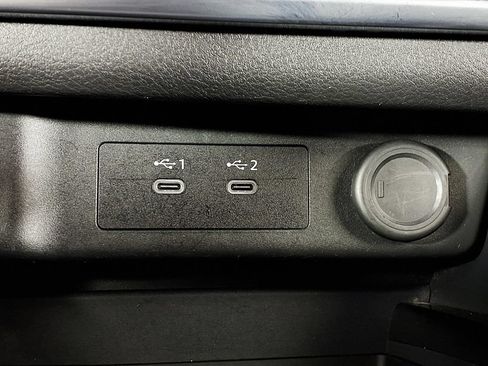Used 2025 Nissan Rogue SV FWD image 24
