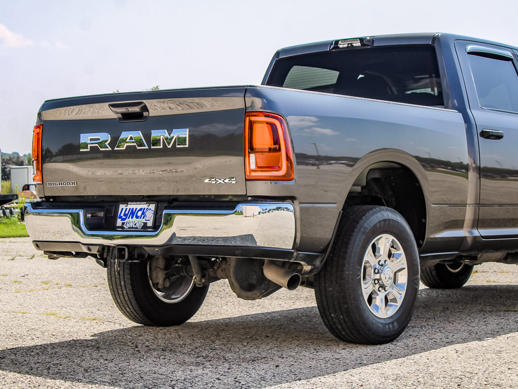 Used 2025 RAM 3500 Big Horn AWD/4WD image 16