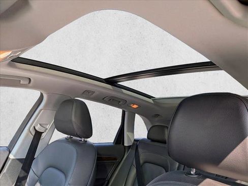 Used 2015 Audi Q5 2.0T Premium image 13