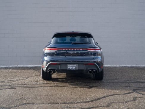 Certified 2023 Porsche Macan S image 6